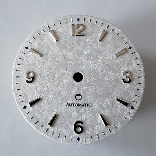 GDXWS1 - White "Snowflake" Textured Dial no Date