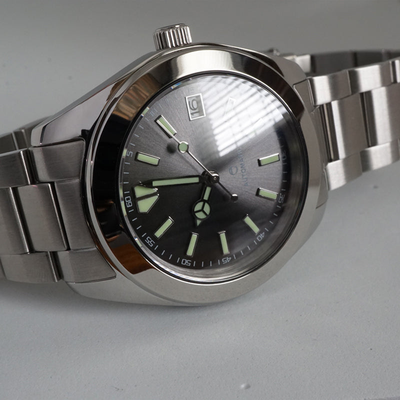 TL032 – Legacy 39 Gray