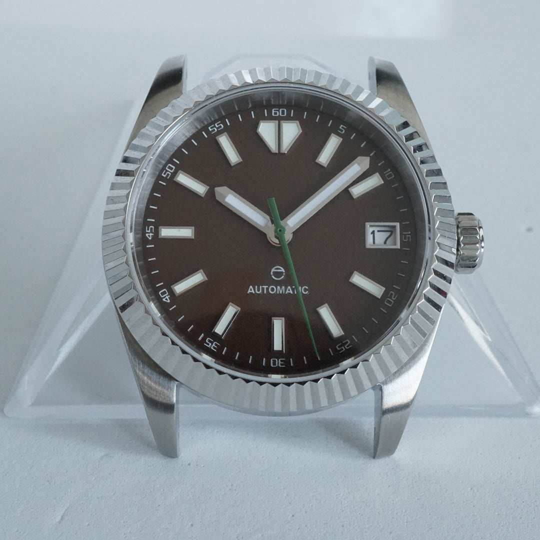 OTS002 - Polished Case w/ Fluted Bezel